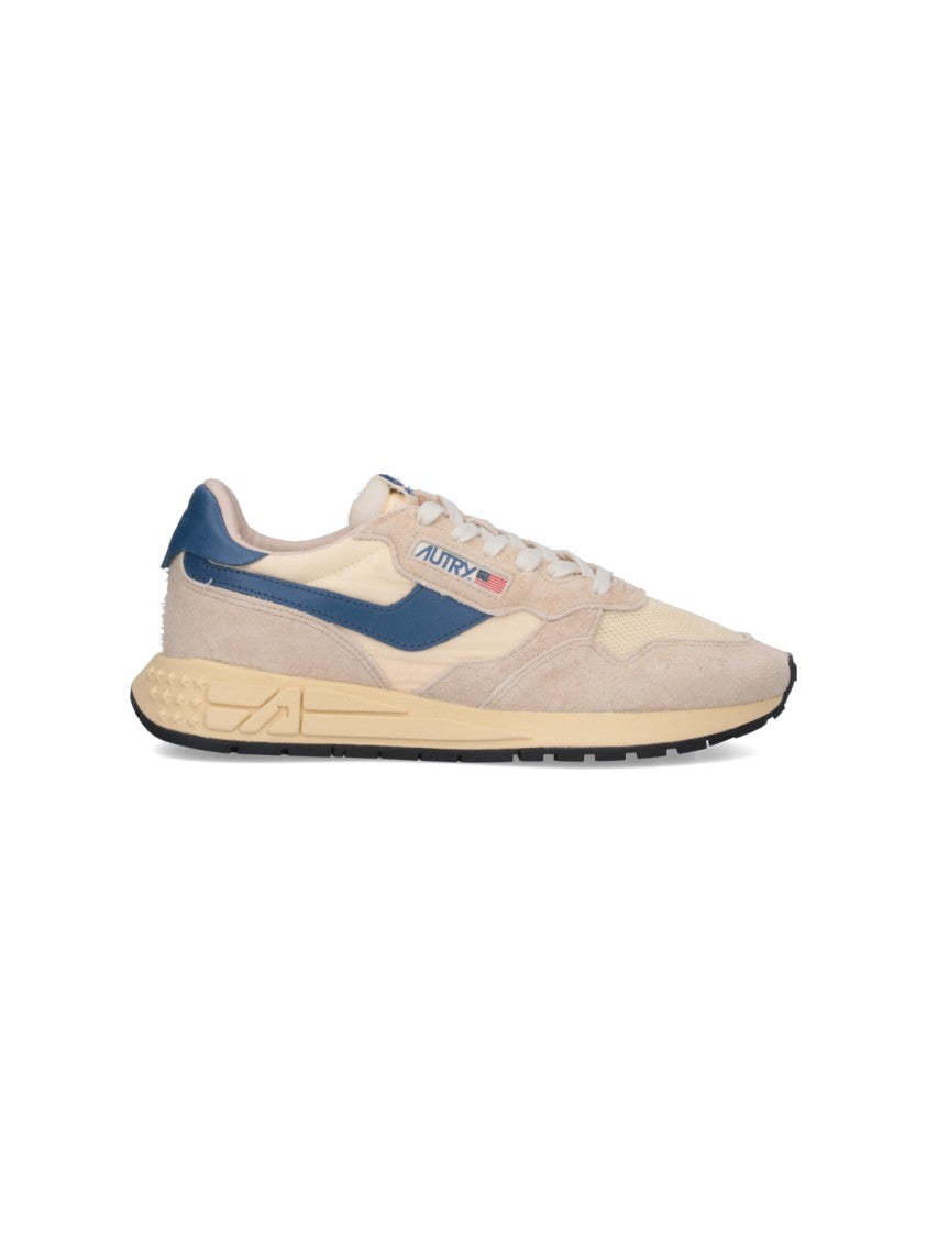 Autry Classic Low-Top Sneakers In Beige Tone