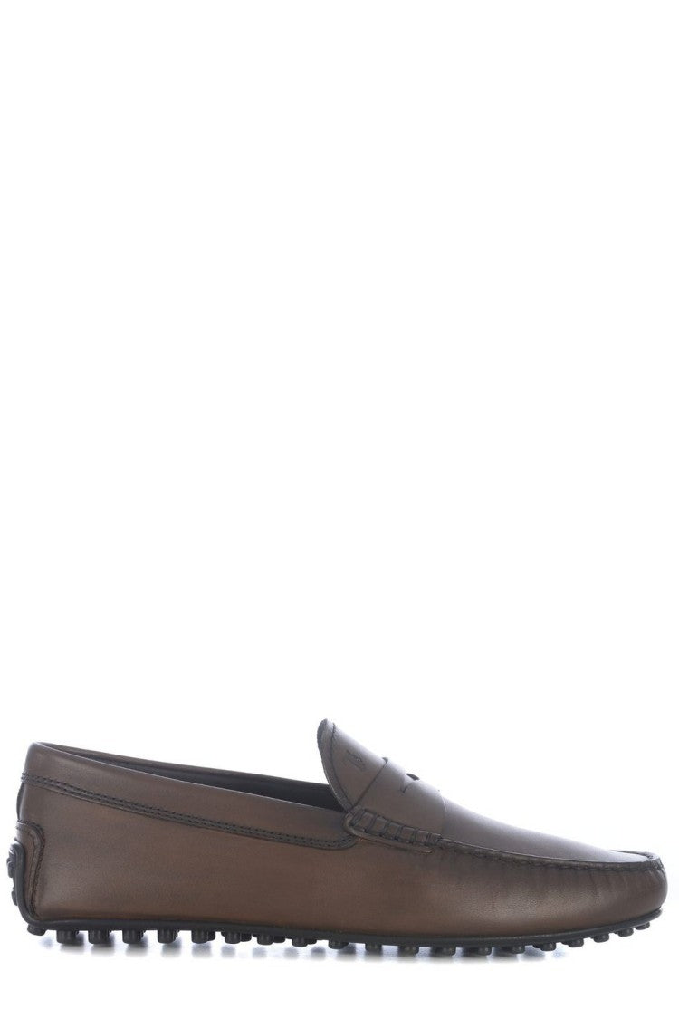 Tod's Classic Brown Leather Moccasin Loafers With Pebble Sole