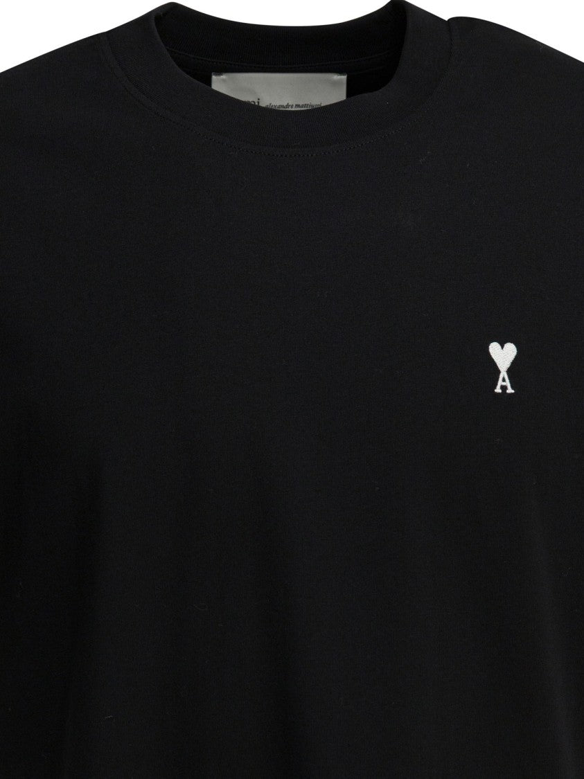 Ami Paris Relaxed Fit Black T-Shirt With Subtle Logo Detailing