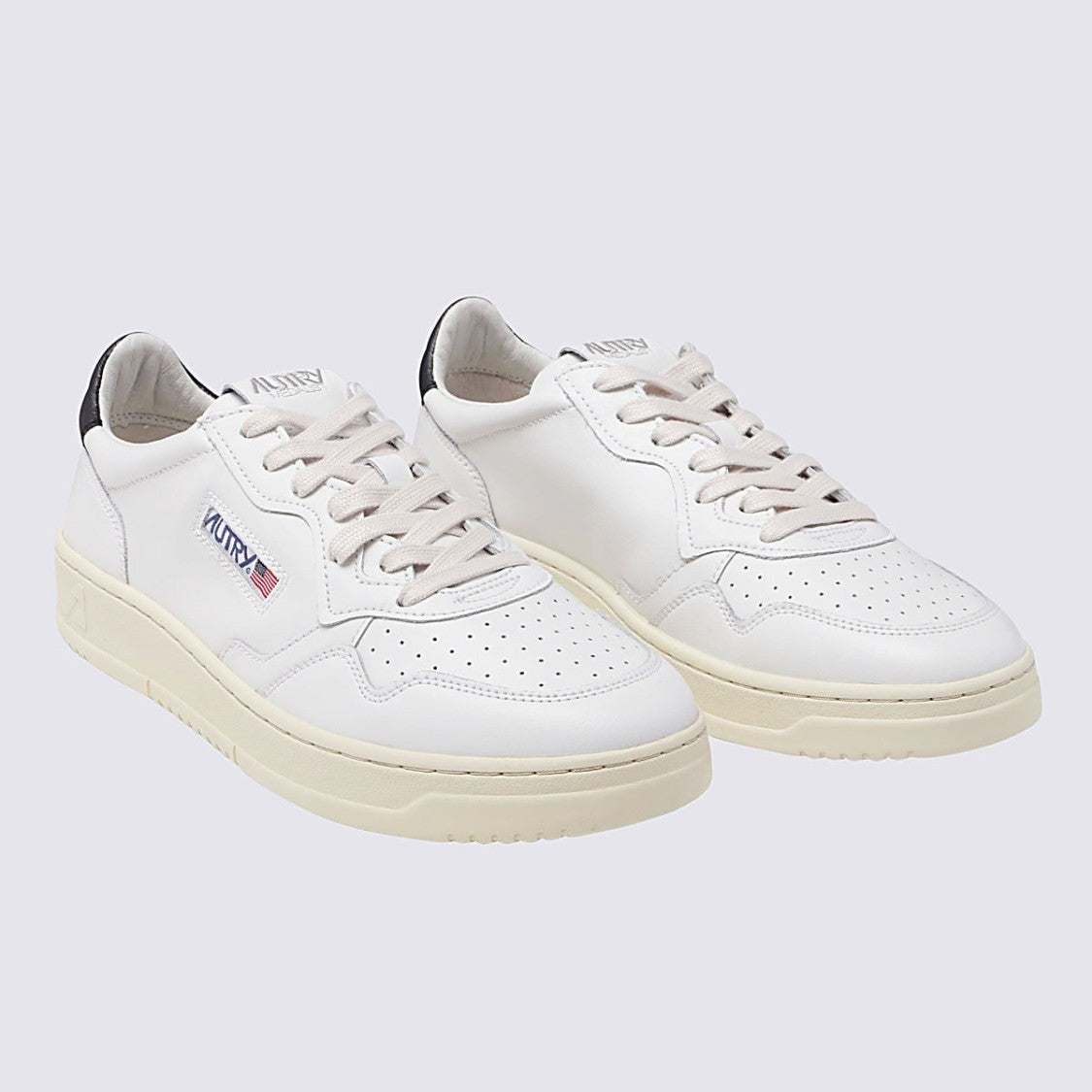 Autry White And Black Leather Medalist Sneakers