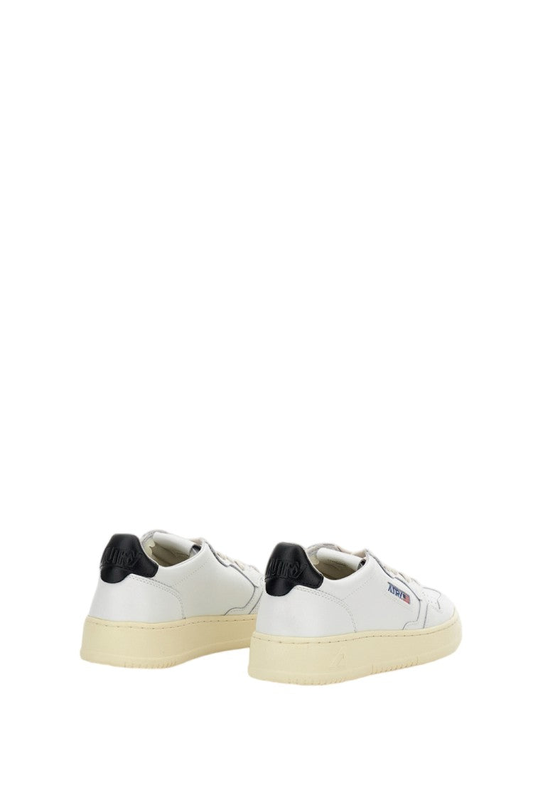 Autry White Medalist Low Leather Sneakers