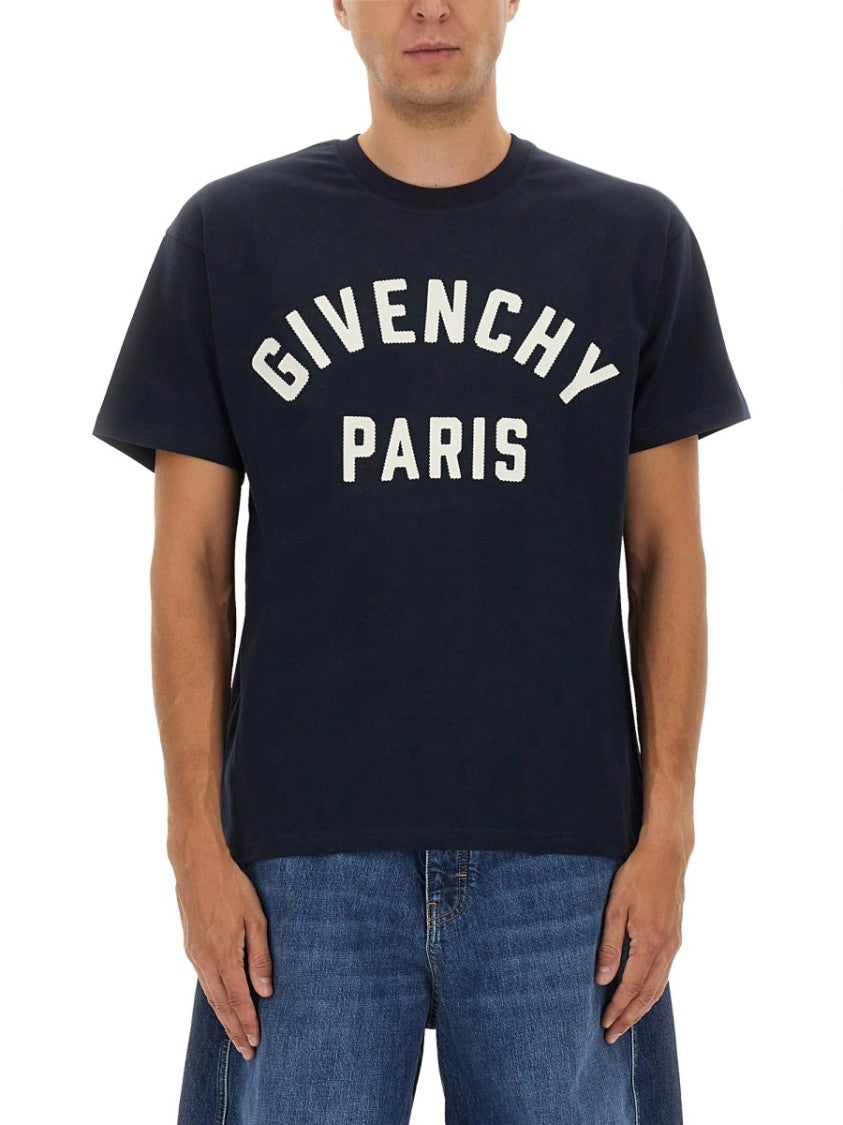 Givenchy Relaxed Fit Black Cotton T-Shirt With Bold Logo Print