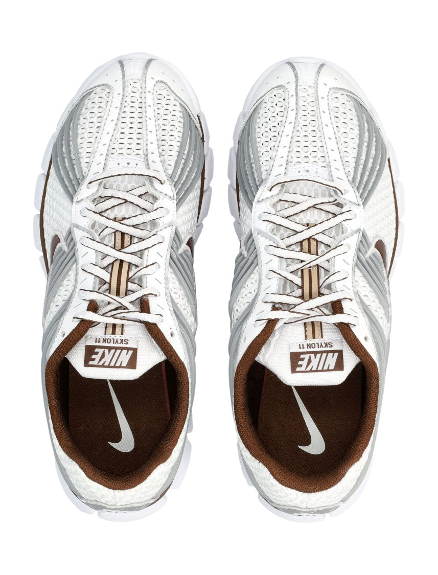 Nike Contemporary Running-Inspired Sneakers With Dynamic Design