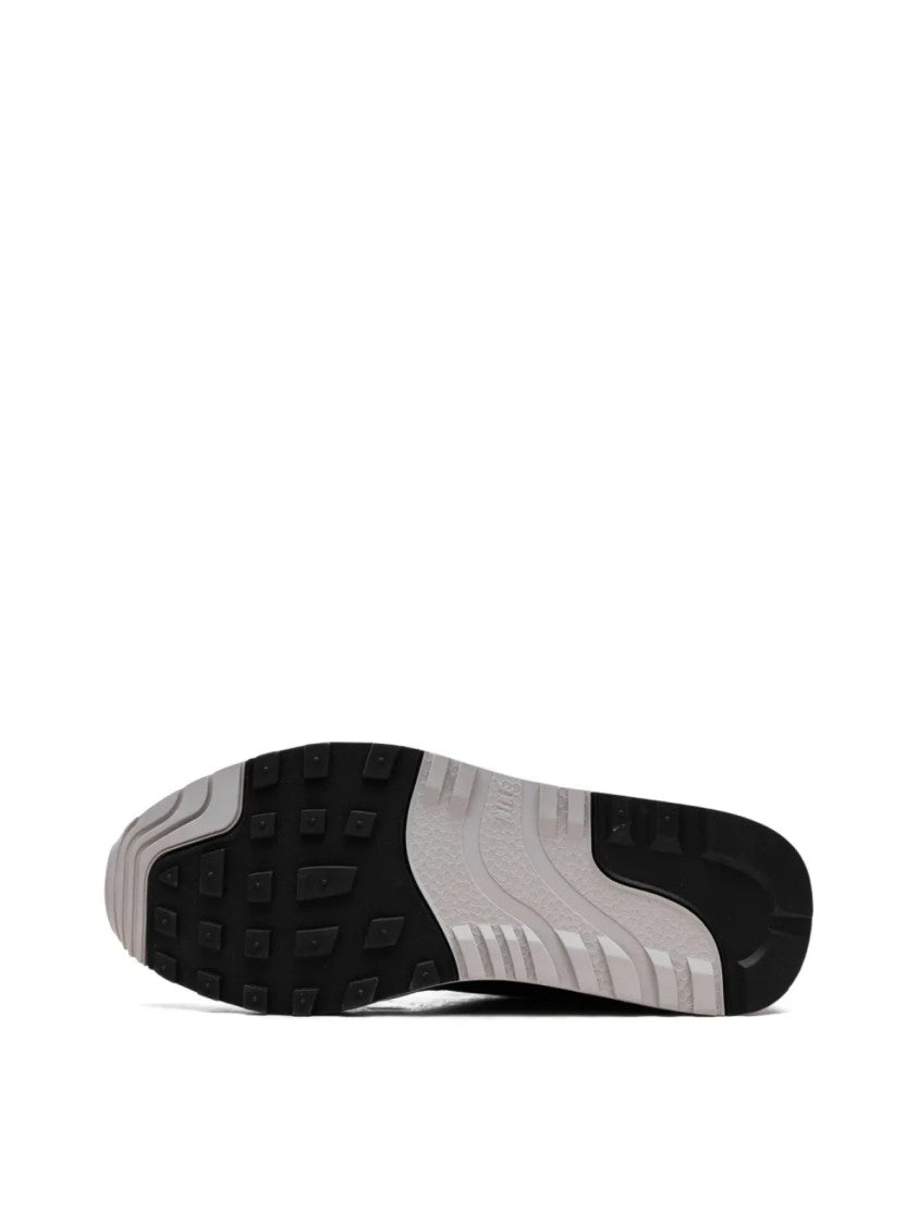 Nike Air Safari Sneakers