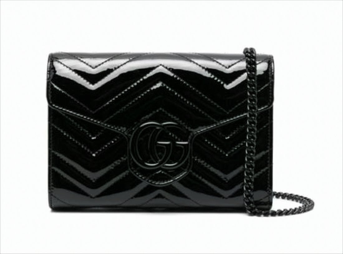 Gucci Chevron Quilted Patent Leather Shoulder Bag