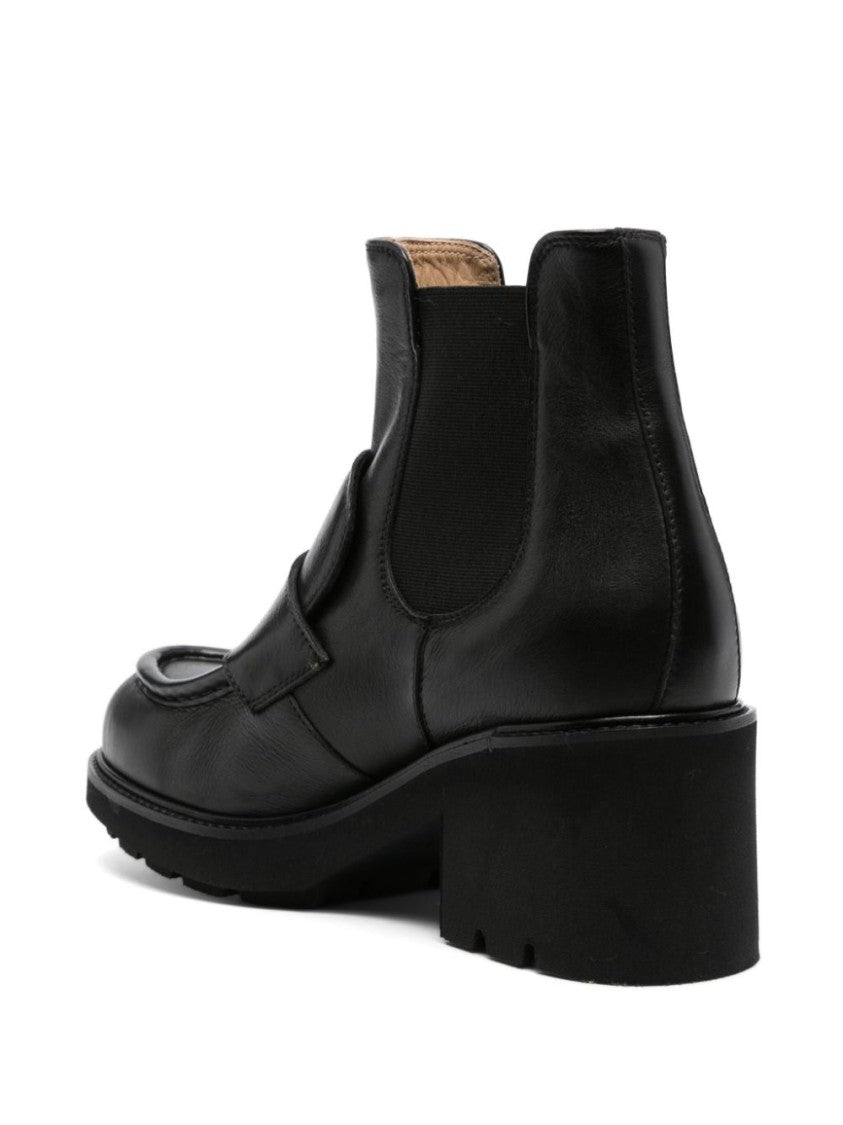 Doucal's Closed Ankle Boots With Elastic Side Panels