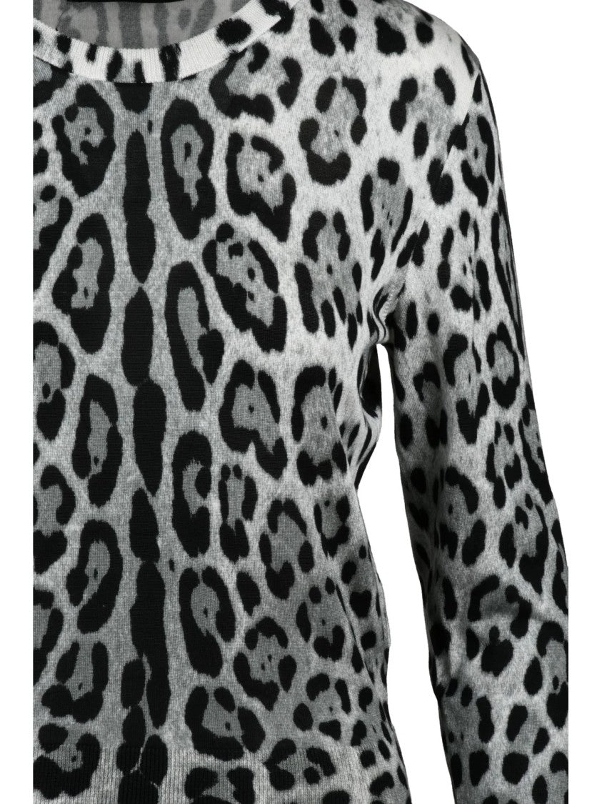 Dolce & Gabbana Leopard Print Silk Underlayer Top With Fitted Silhouette