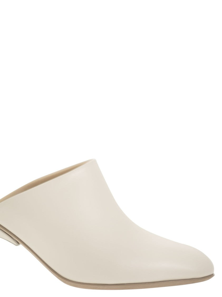 Tod's Fine Smooth Leather Sabot With Narrow Heel