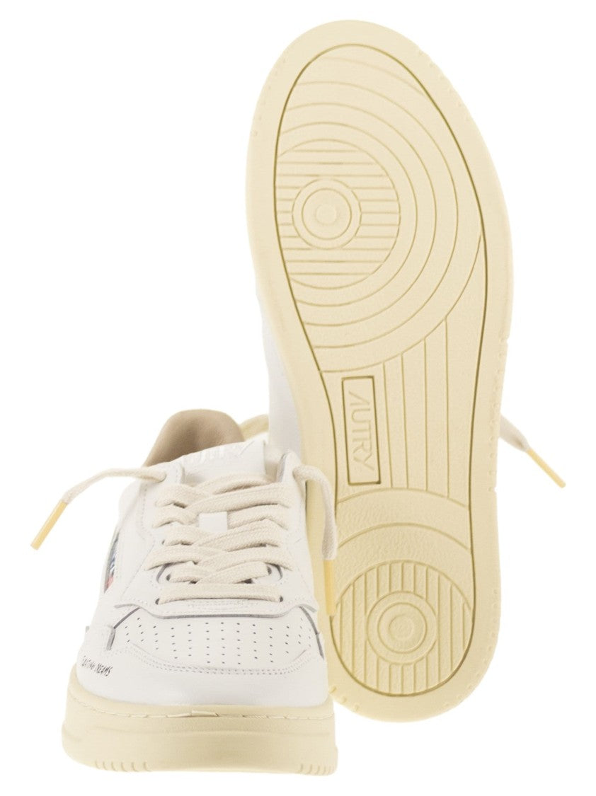 Autry Medalist Low - Leather Sneakers