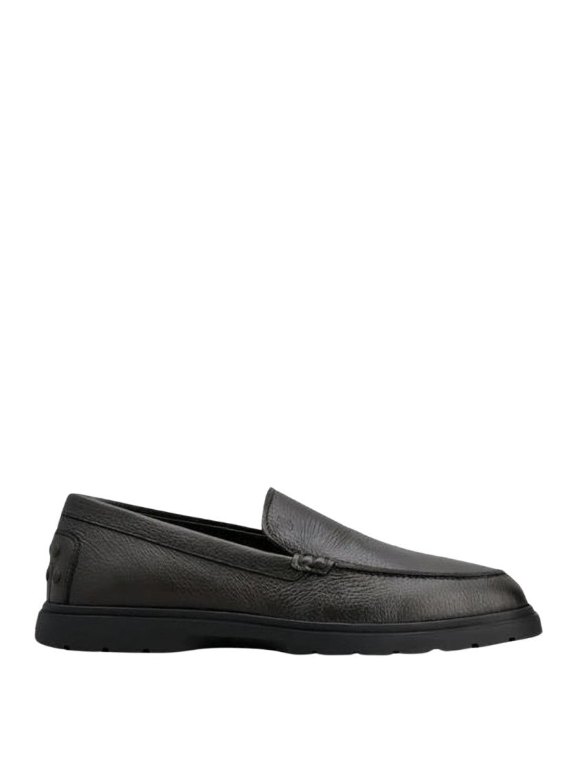 Tod's Textured Deerskin Leather Loafer With Rubber Sole
