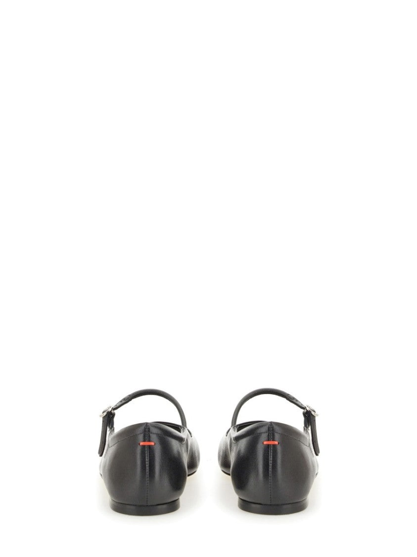 Aeydē "Uma" Ballerina