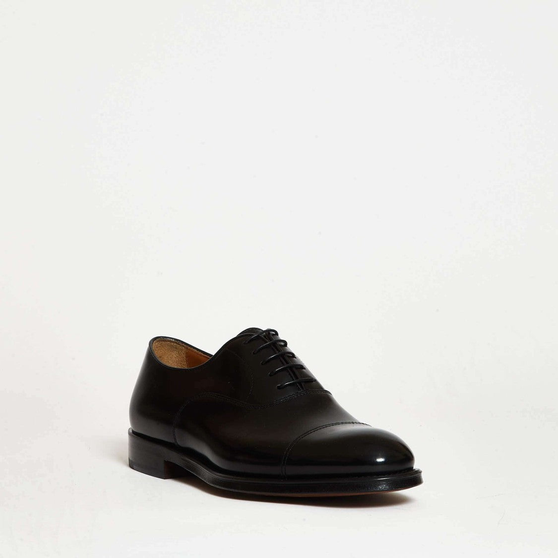 Doucal's Oxford Lace-Up In Black Leather