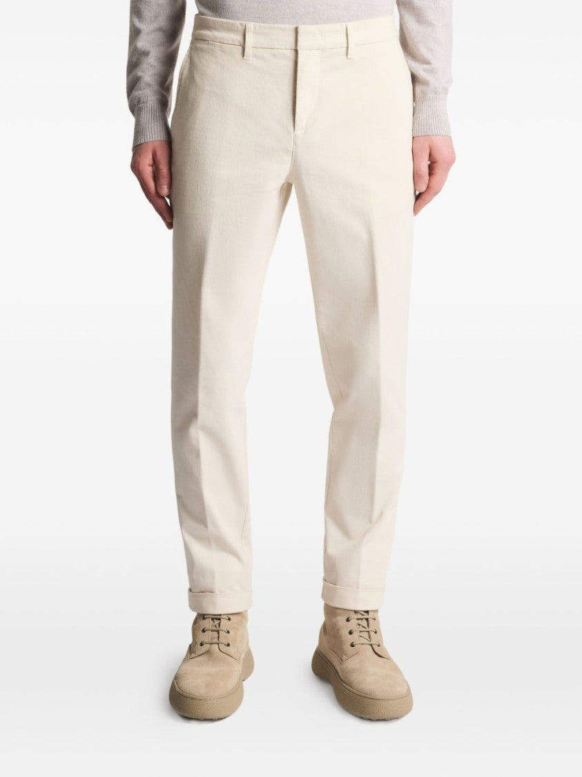 Fay Cream Capri Model Pants