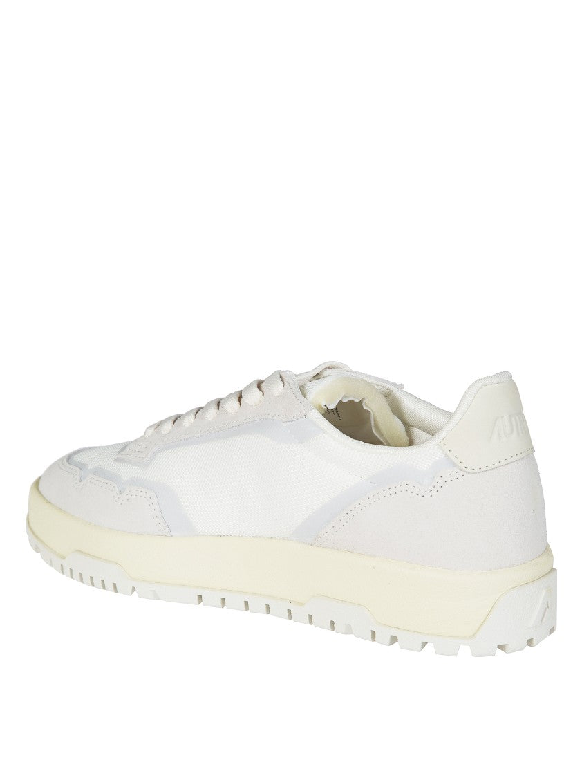 Autry White Ridged Tread Minimalist Sneakers