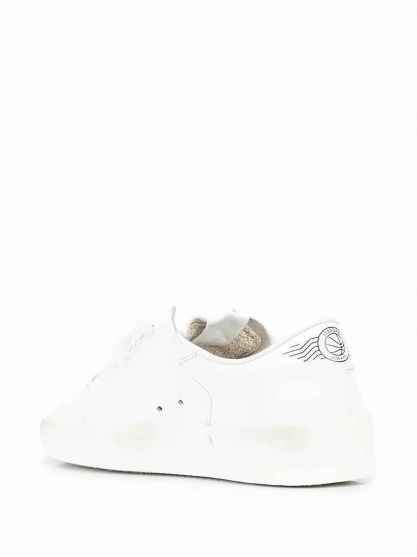 Golden Goose Low-Top Sneakers With Subtle Star Detailing