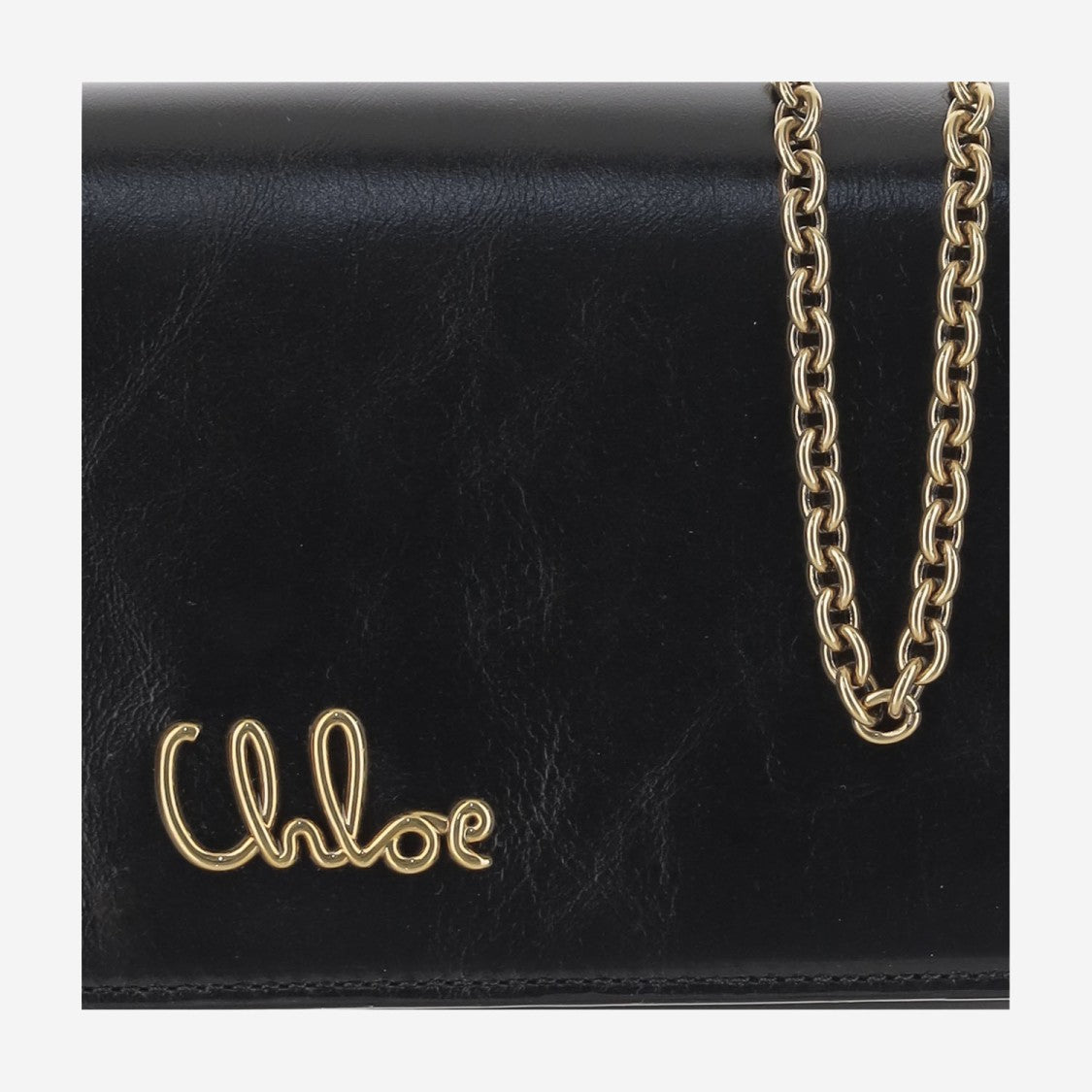 Chloé Logo Shoulder Bag With Chain Detail And Magnetic Closure