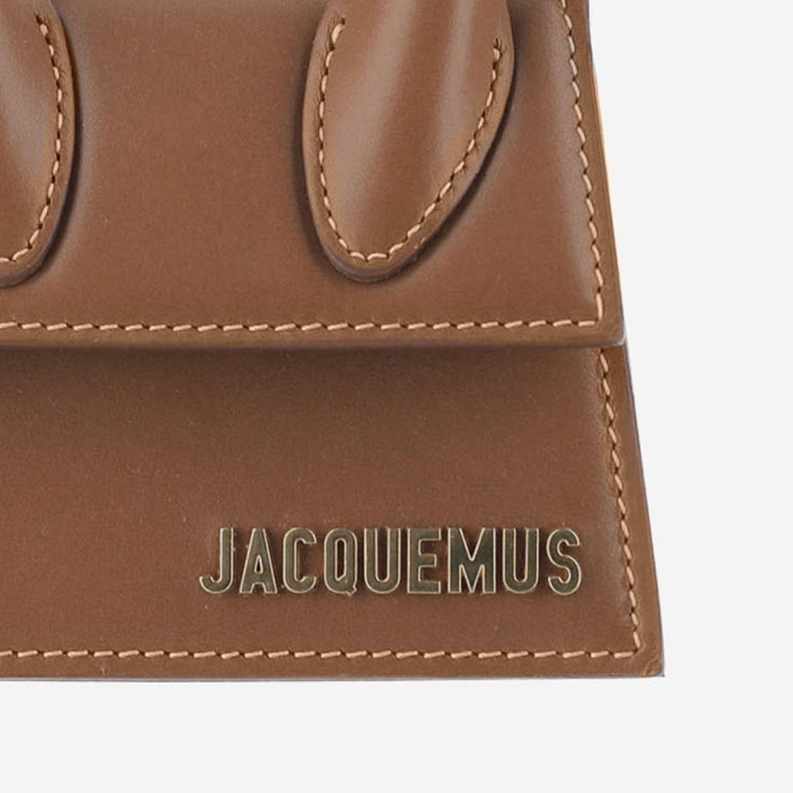Jacquemus Le Chiquito Moyen Bag