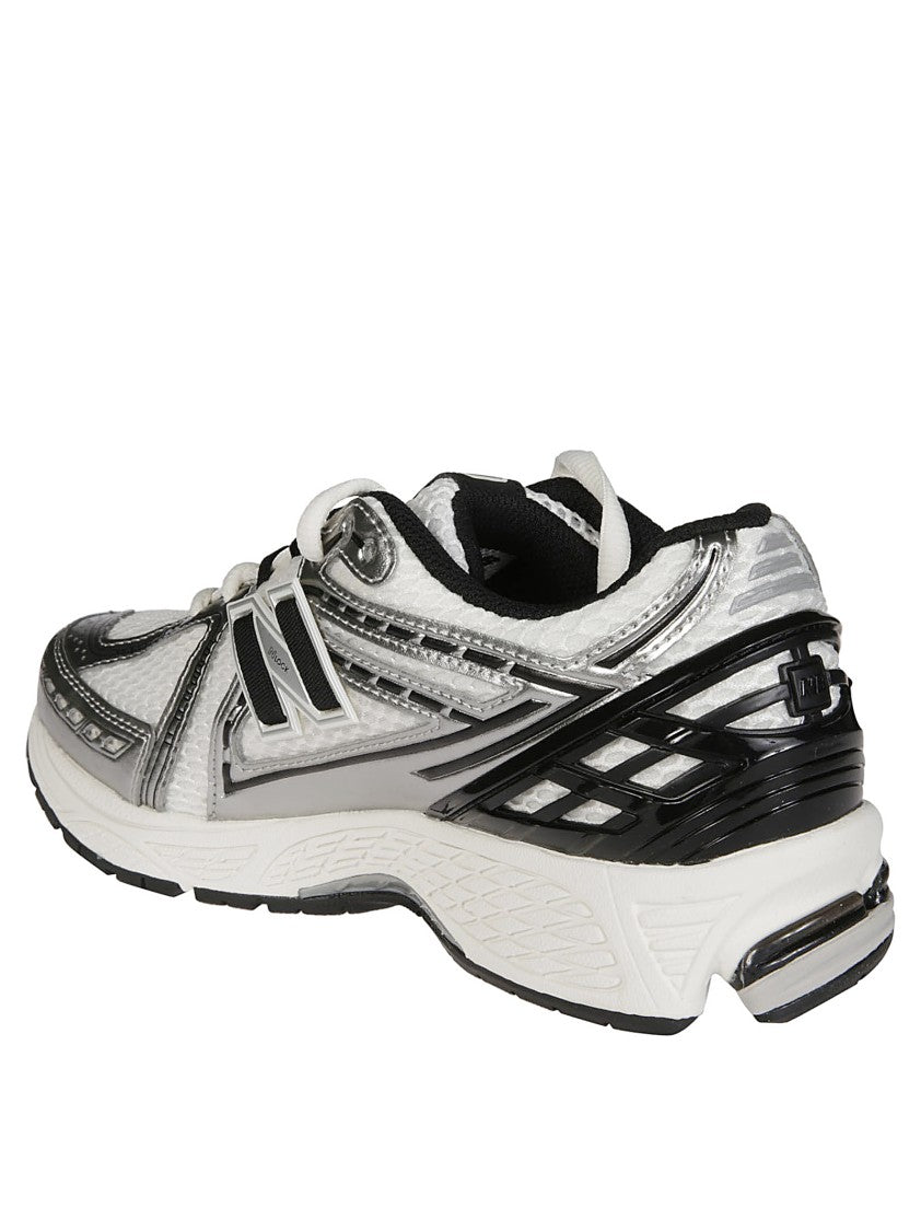 New Balance Sporty Sneakers With Reflective Upper