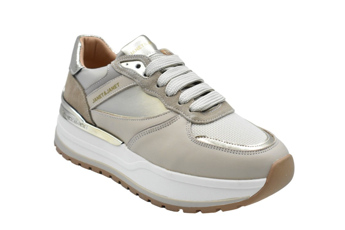 Janet & Janet Beige Platform Sneakers With Metallic Accents