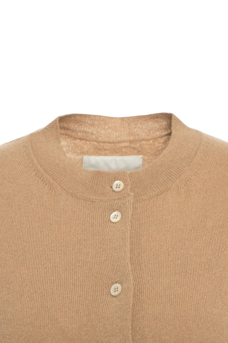 Jeio Beige Knit Vest With Classic Round Neckline And Button Closure