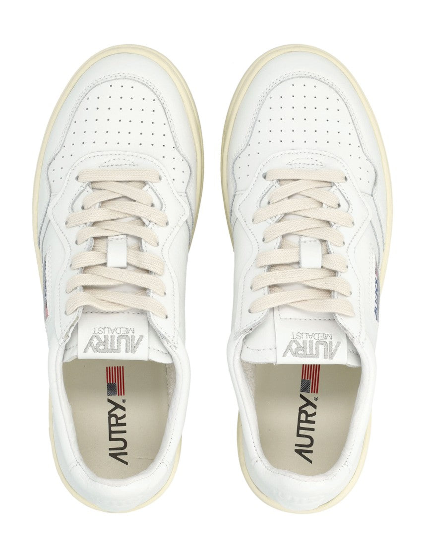 Autry Medalist Low Sneakers - White