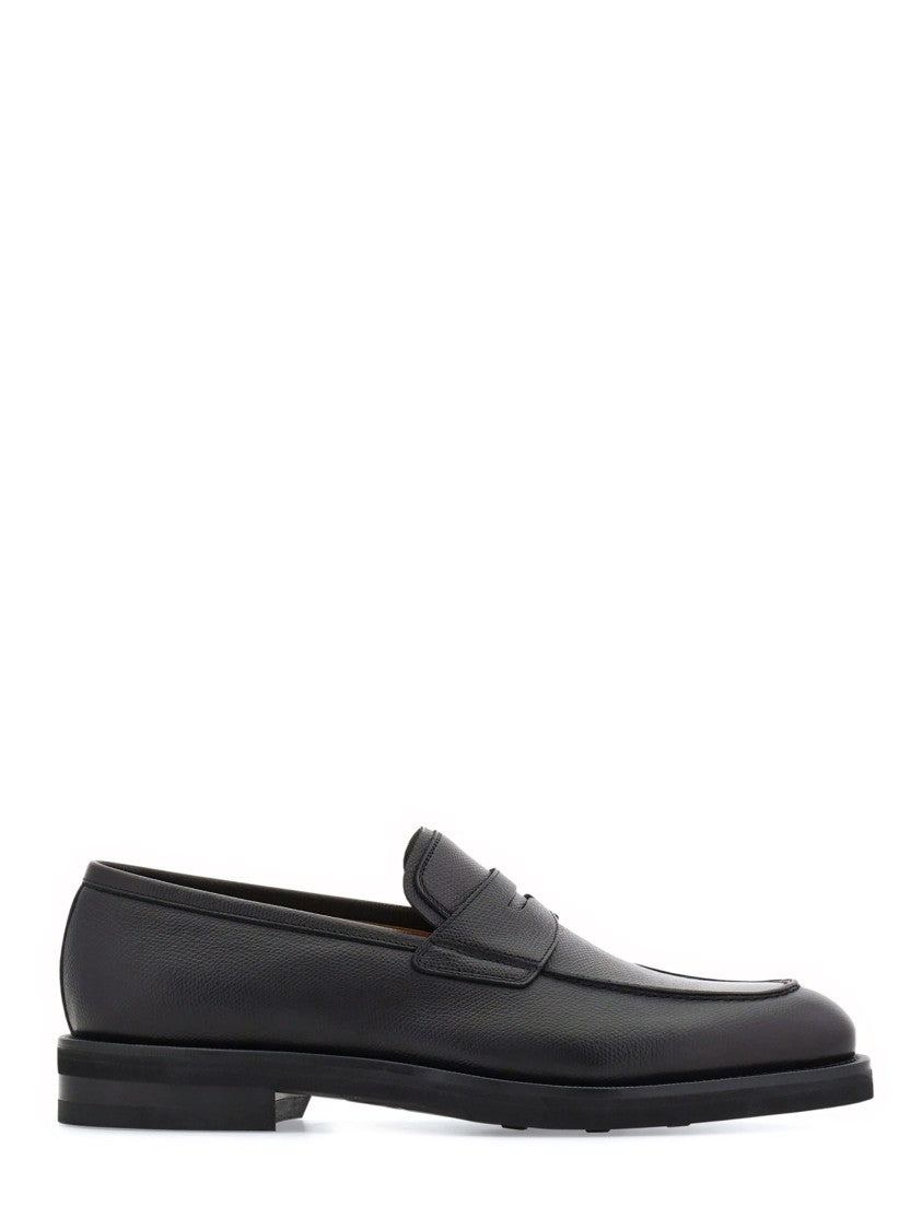 Ferragamo Minimalist Black Calf Leather Loafers With Subtle Strap Detail