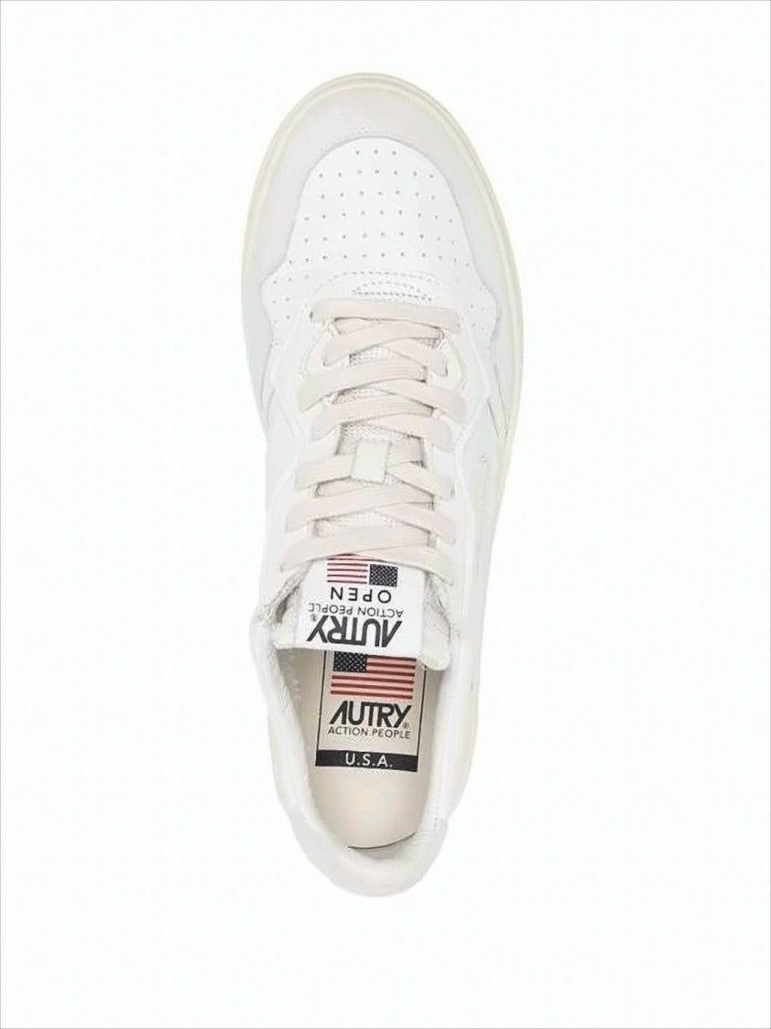 Autry Low-Top Sneakers With Smooth Leather Uppers And Tonal Logo