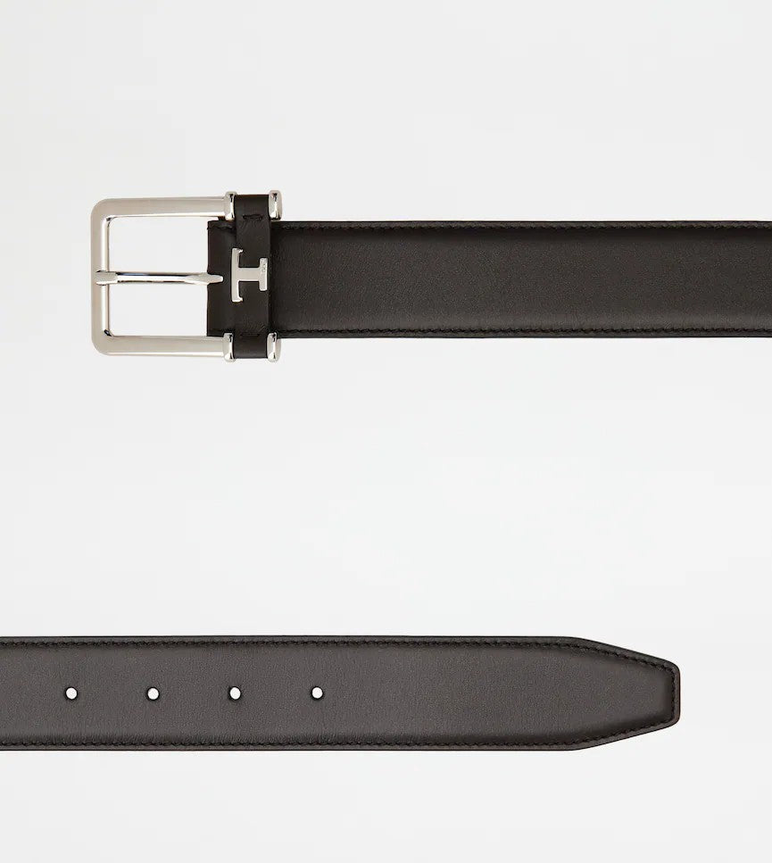 Tod's Refined Calfskin Belt With Distinctive T-Buckle