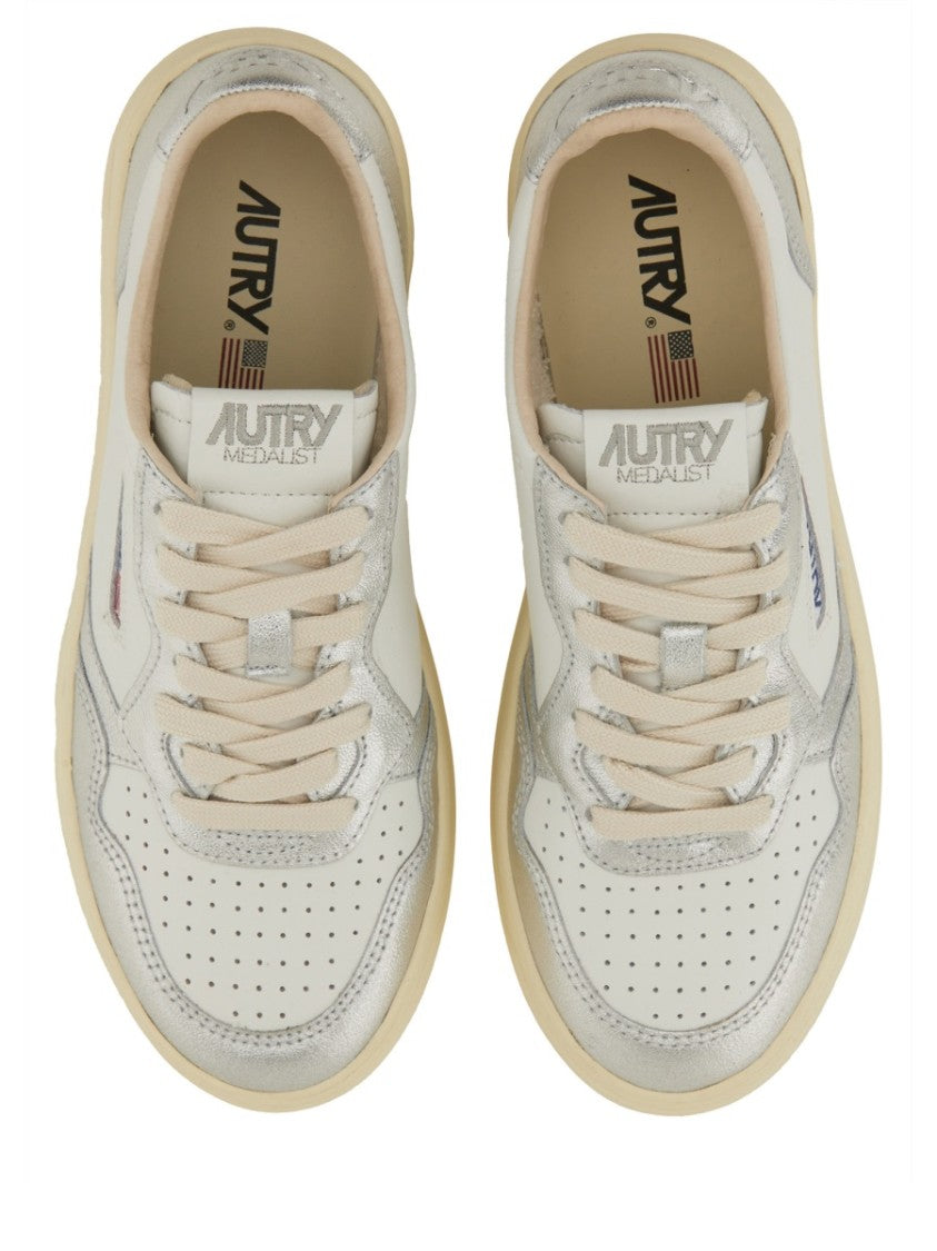 Autry Medalist Low Perforated Toe Leather Sneakers