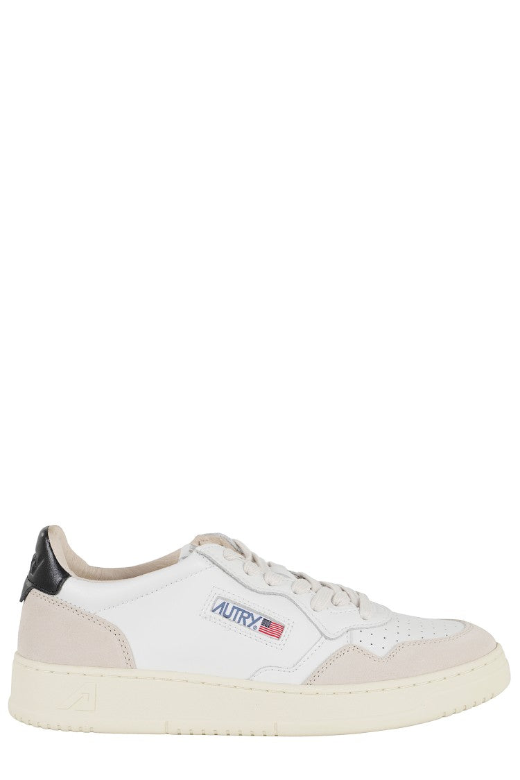 Autry Sporty Black And White Leather Medalist Sneakers