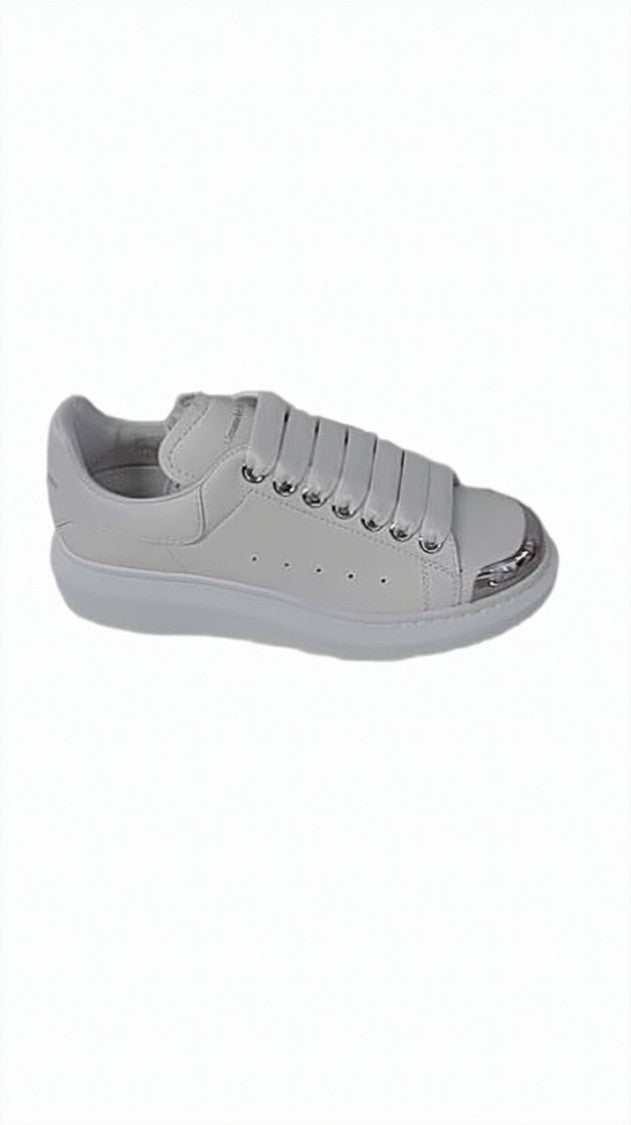 Alexander Mcqueen Low-Top Sneakers With Metallic Silver Cap Toe