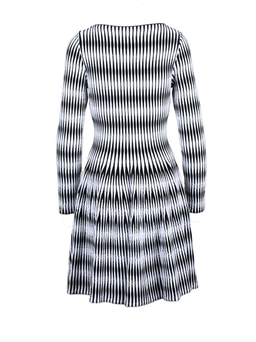 Valenti White/Black Flared Viscose-Blend Stretch Dress