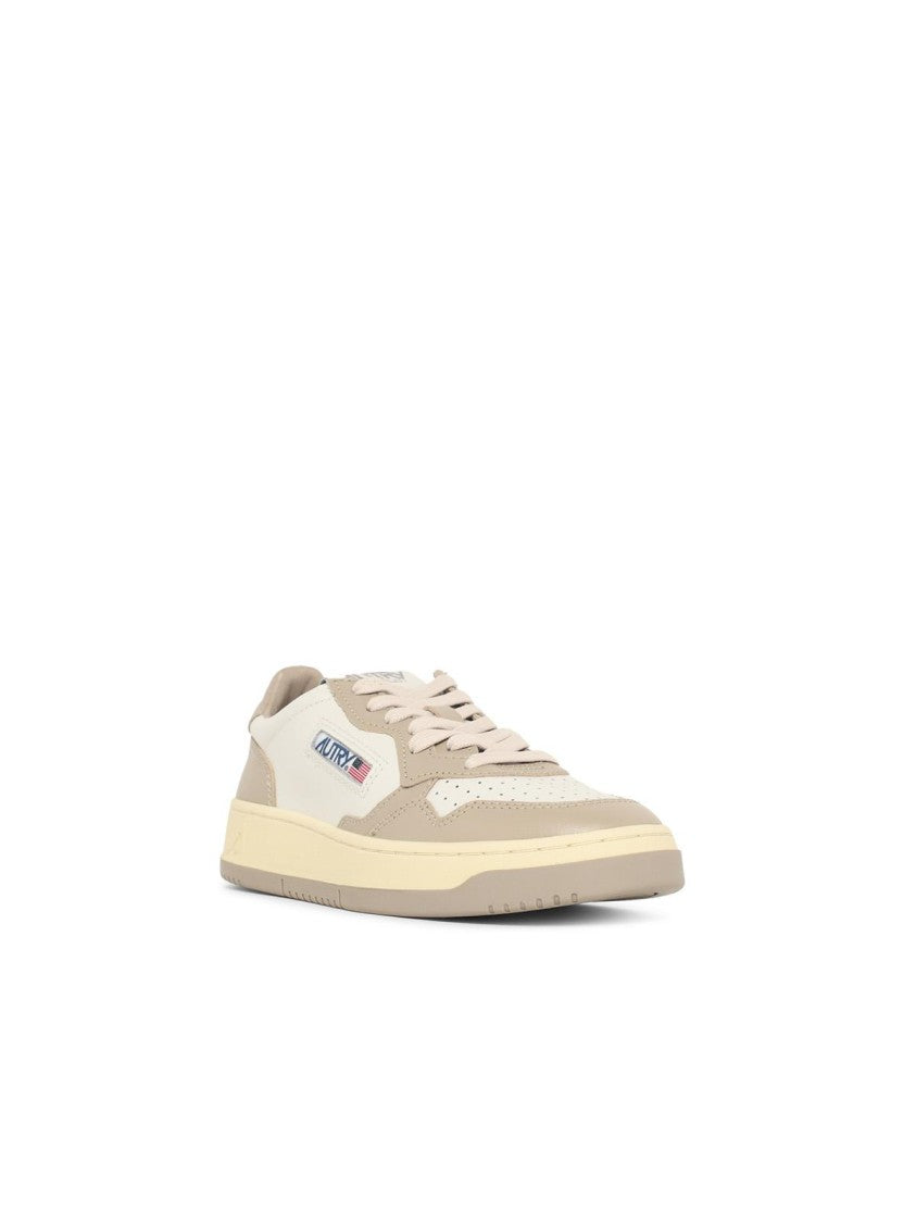 Autry 'Medalist Low' White And Beige Leather Sneakers