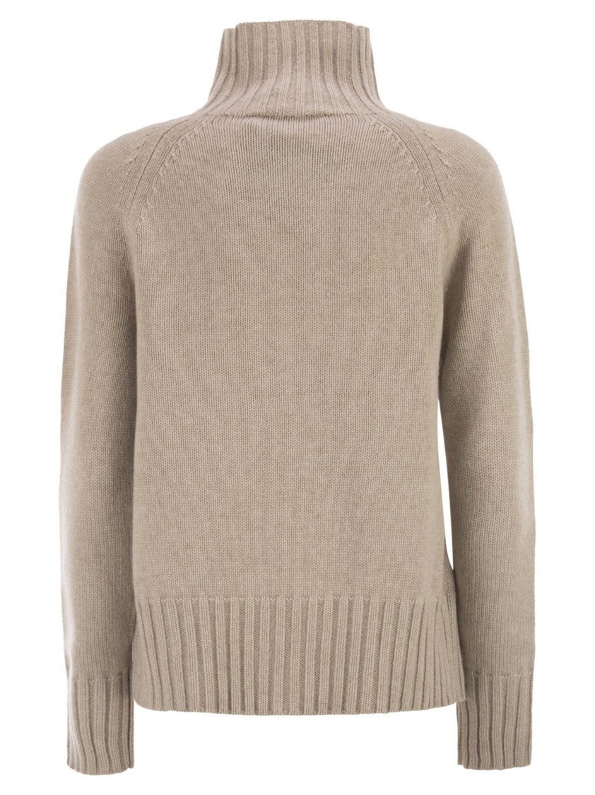Max Mara Turtleneck In Wool And Cashmere Yarn