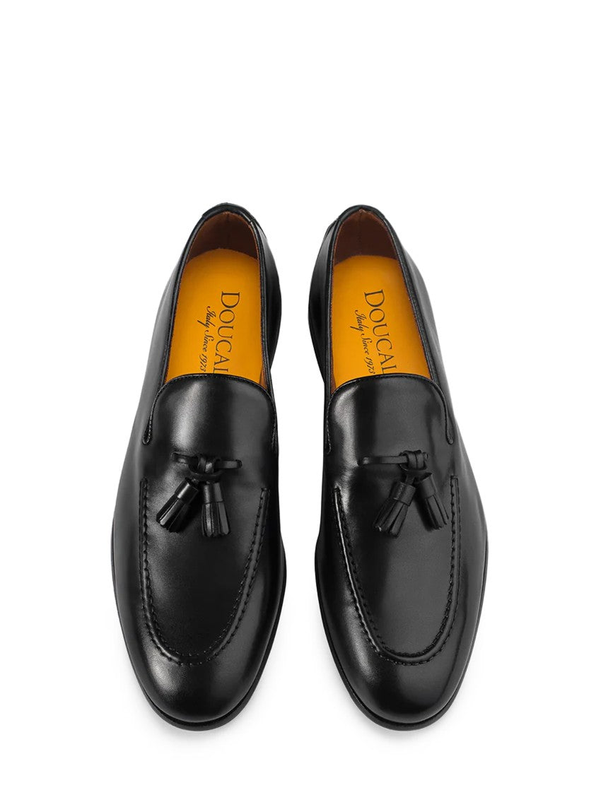 Doucal's Black Leather Flat Shoes With Decorative Tassel