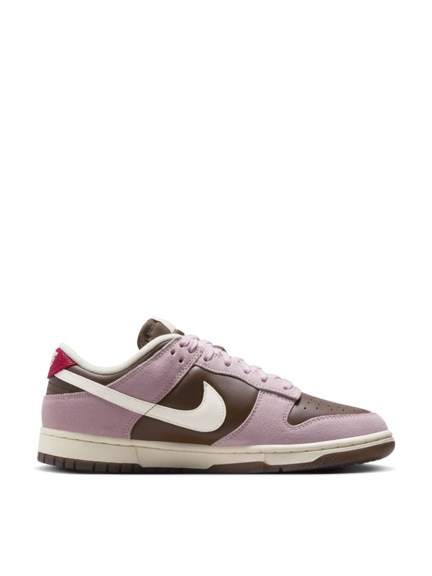 Nike Dunk Low Neapolitan Sneakers