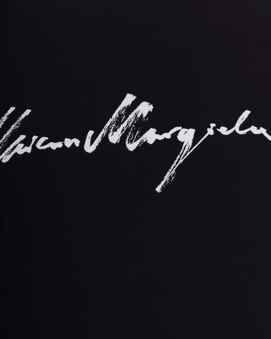 Mm6 By Maison Margiela Black T-Shirt With Painted Logo And Ribbed Neckline