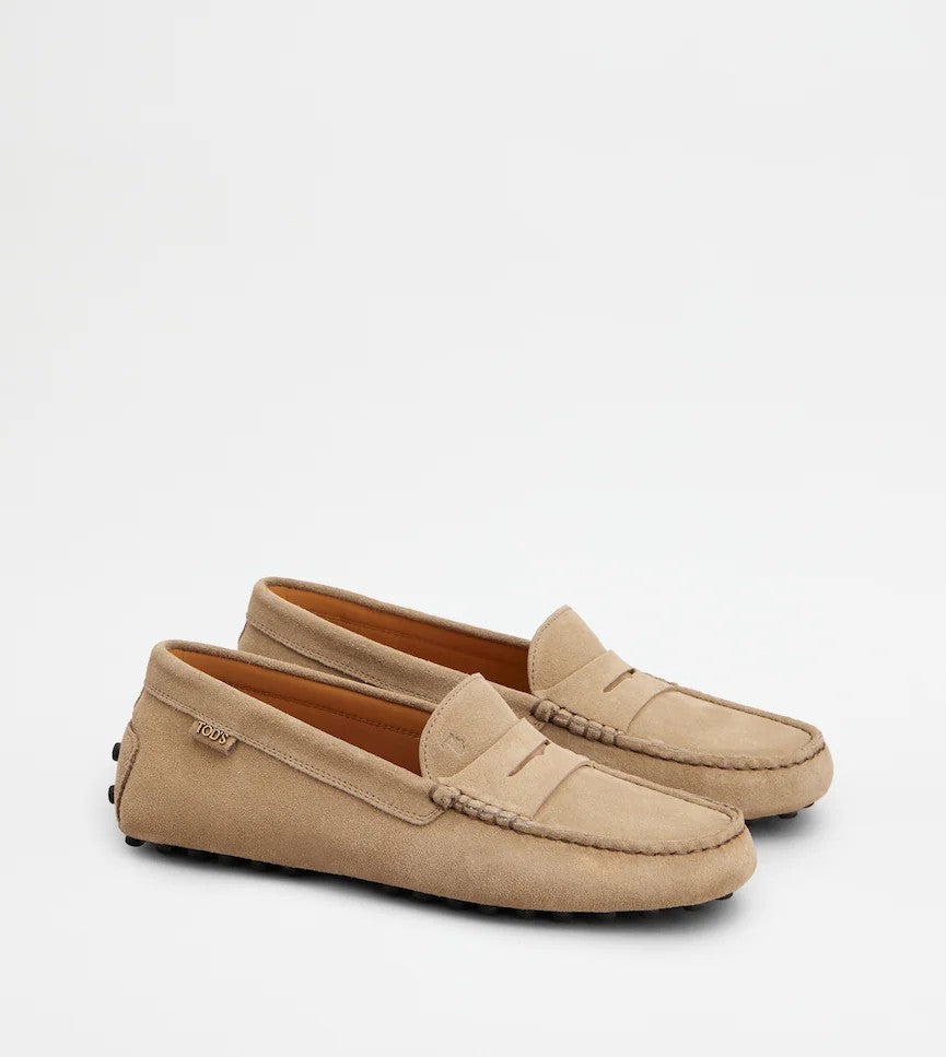Tod's Classic Brown Leather Moccasins With Distinctive Detailing