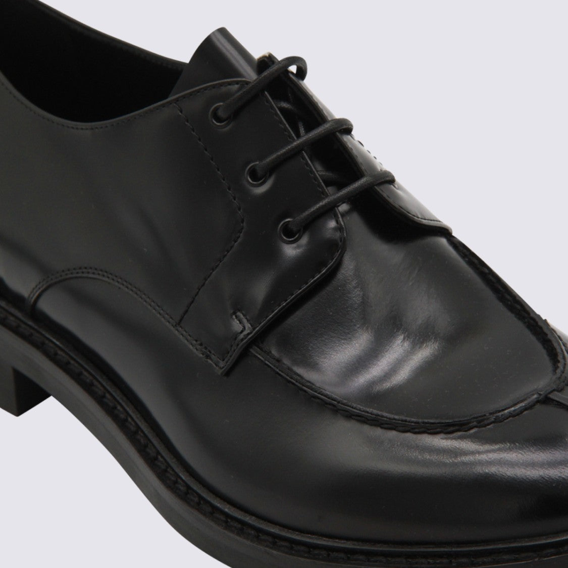 Saint Laurent Polished Black Leather Lace-Up Shoes With Rugged Sole