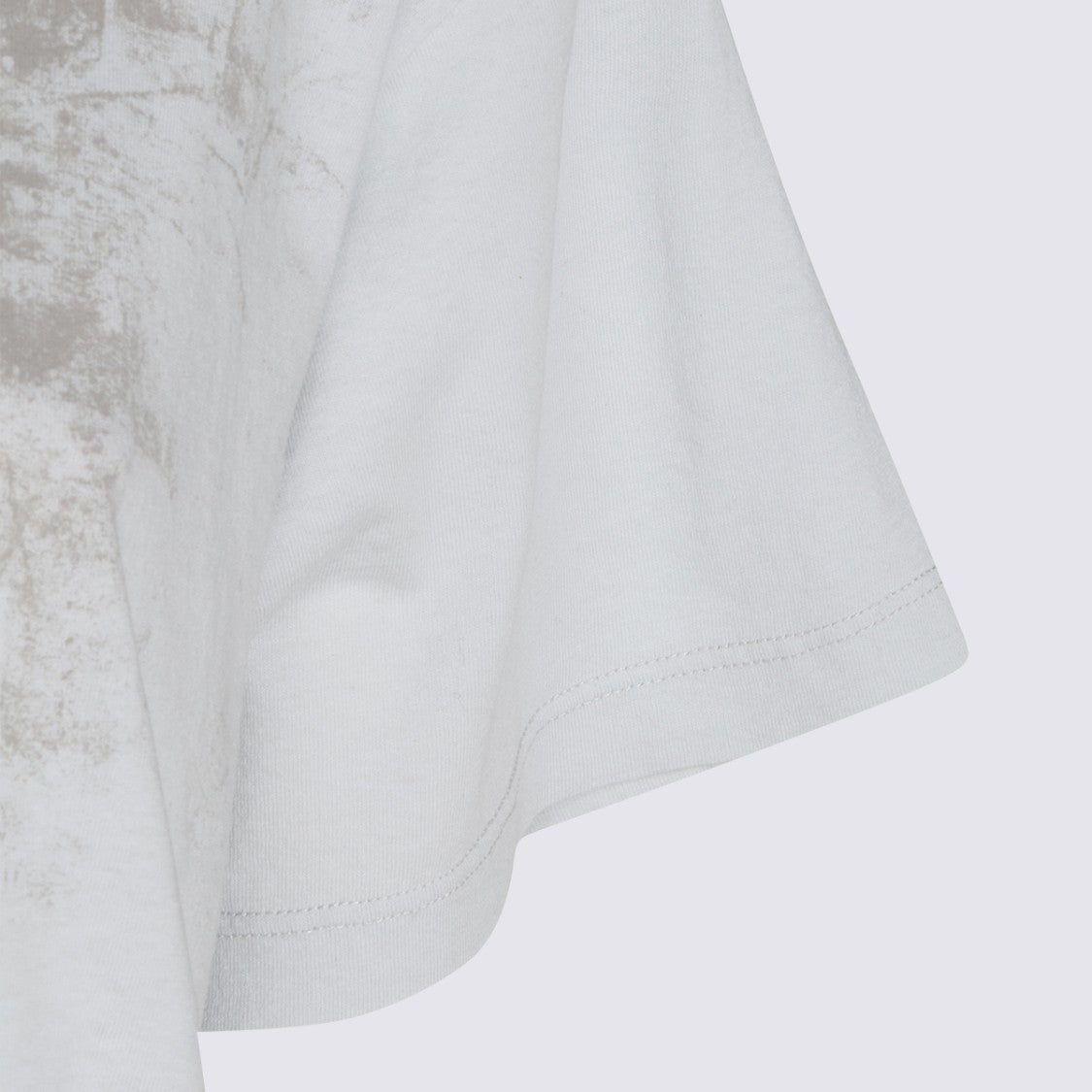 Maison Margiela Relaxed Fit White T-Shirt With Vintage Distressed Print