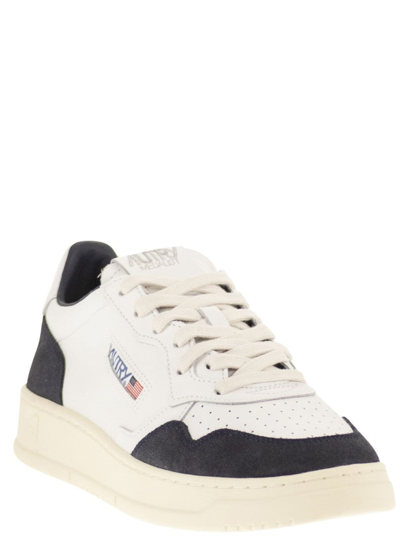 Autry Medalist Low - Leather And Suede Sneakers