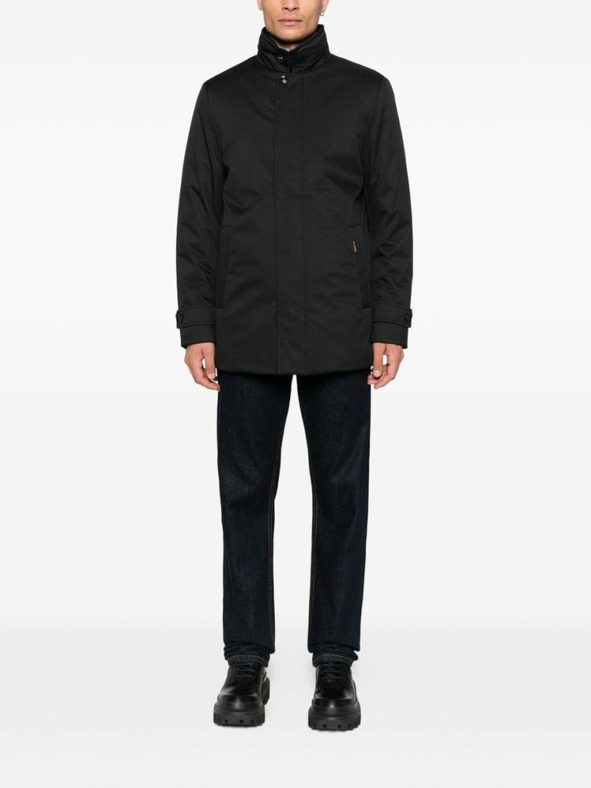 Moorer Tailored Black Coat With Concealed Closure