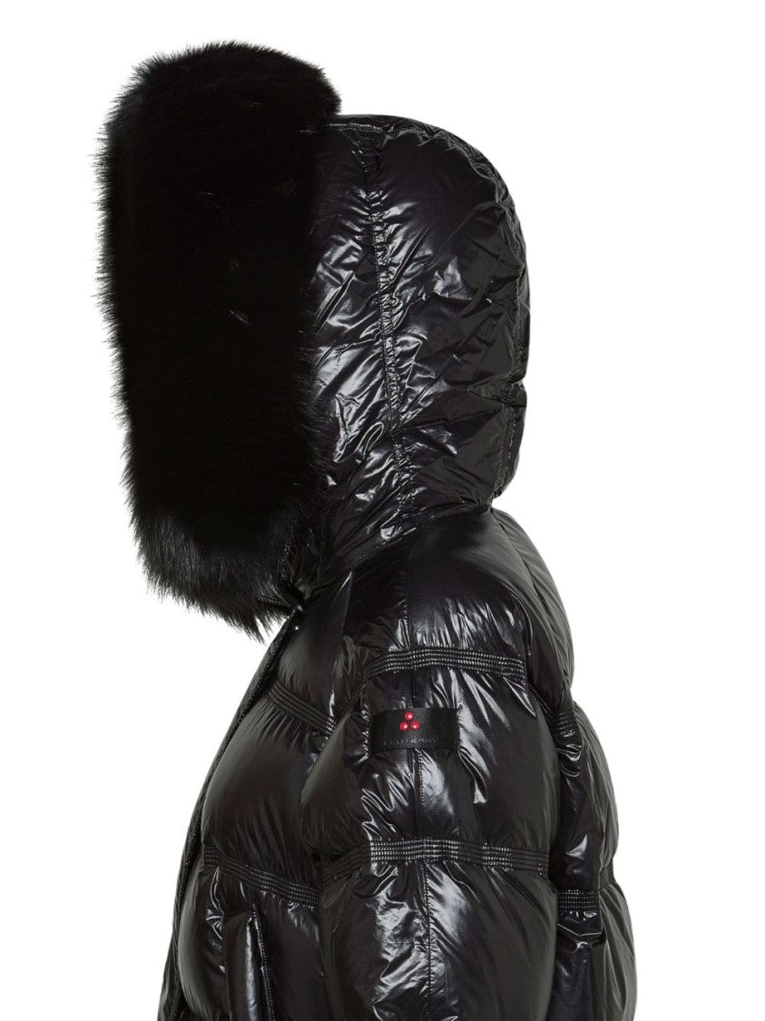 Peuterey Tailored Black Coat With Structured Silhouette And Minimalist Aesthetic