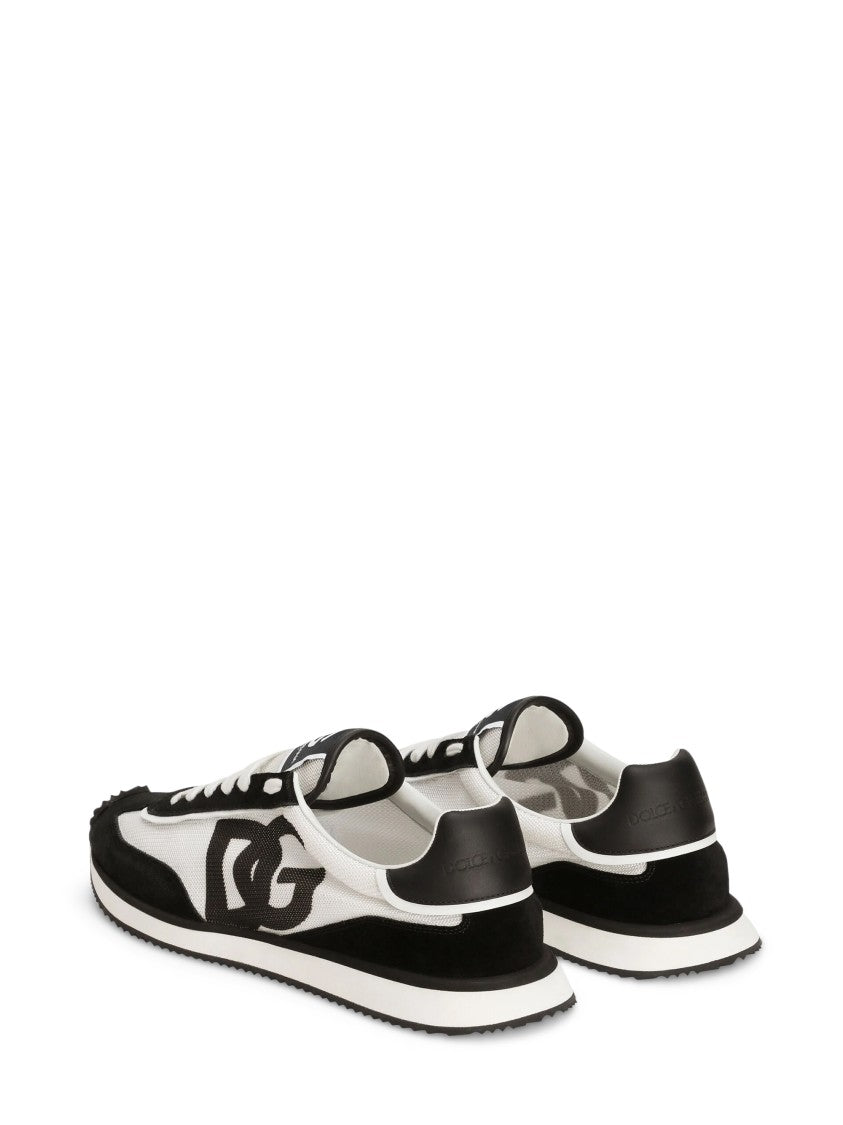 Dolce & Gabbana Low-Top Sneakers With Contrasting Logo And Textured Outsole