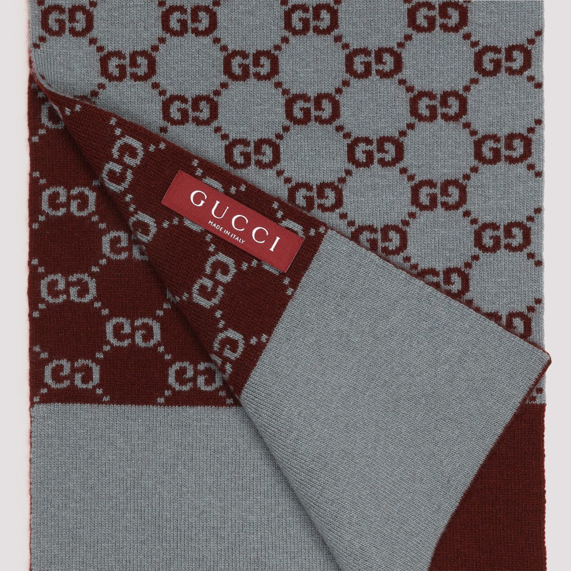 Gucci Logo Pattern Scarf In Luxurious Wool Blend