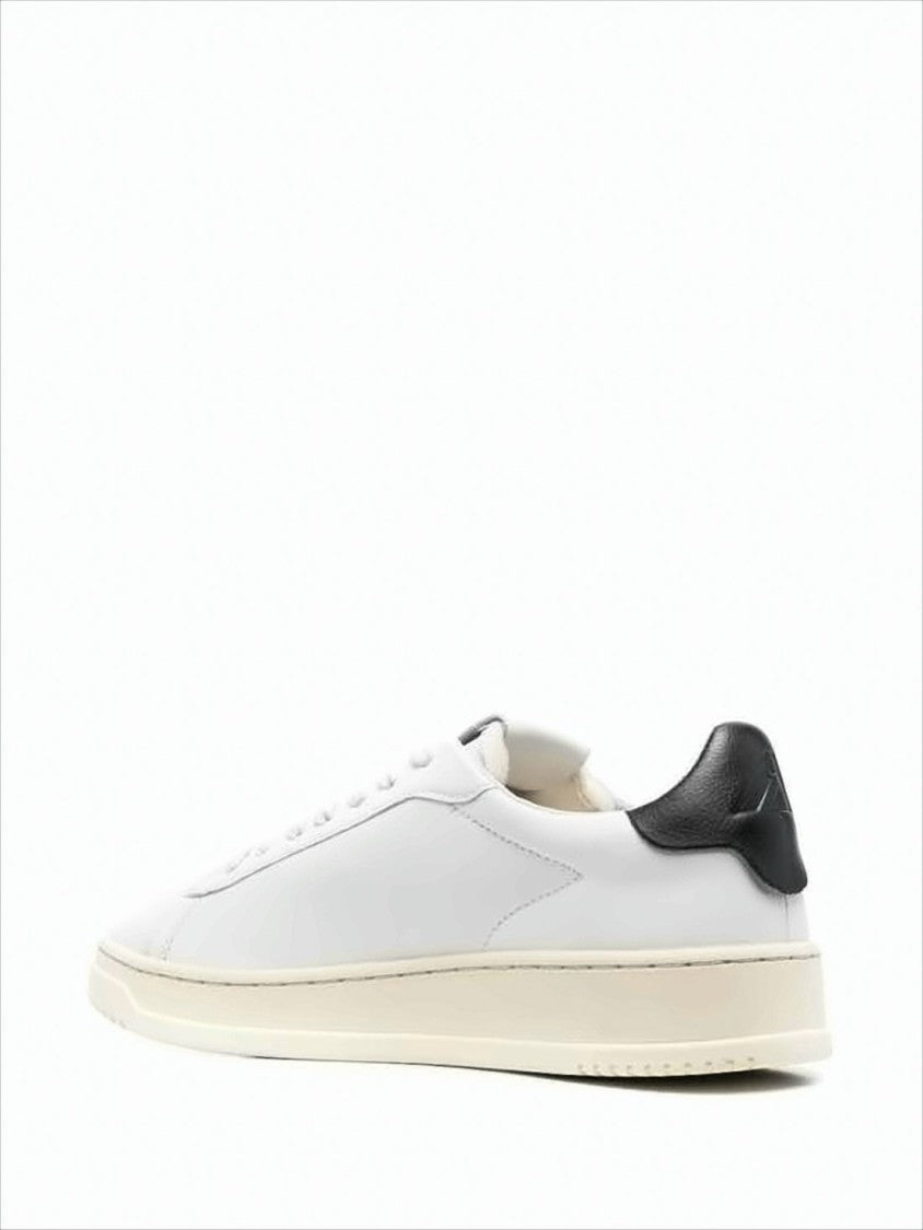 Autry Minimalist White Leather Low-Top Sneakers With Subtle Perforations