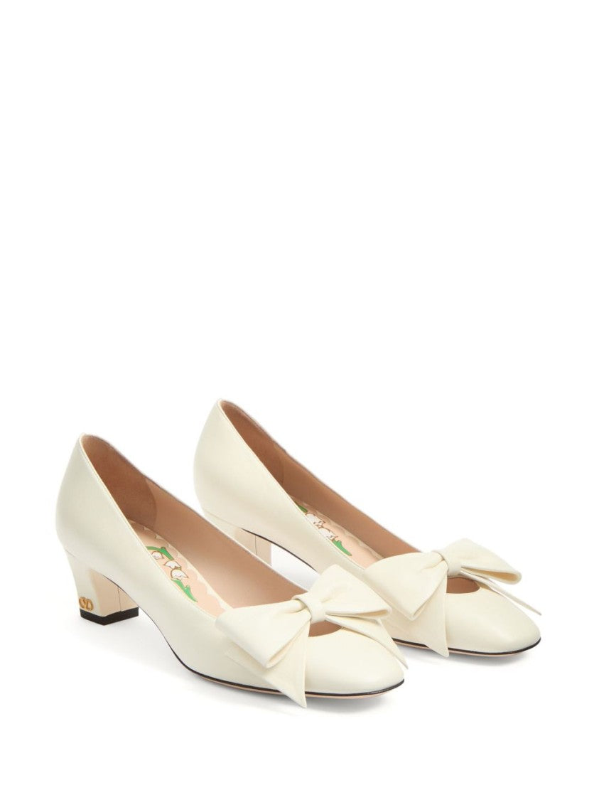 Valentino Garavani Bow Detail White Leather Pumps With Signature V Logo
