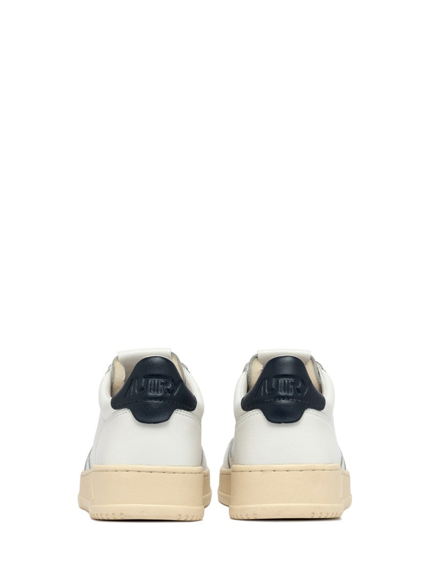 Autry Low-Top Sneakers In Smooth White Leather