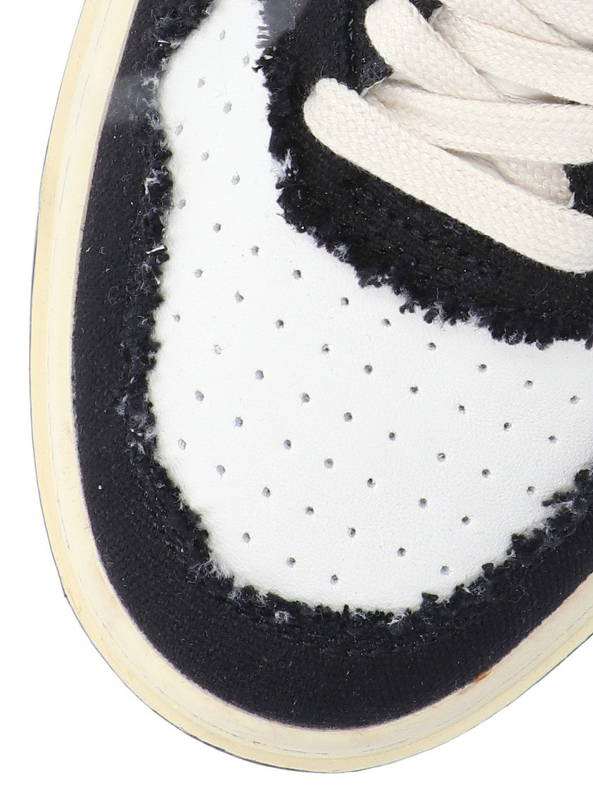 Autry "Medialist" Low Sneakers – White