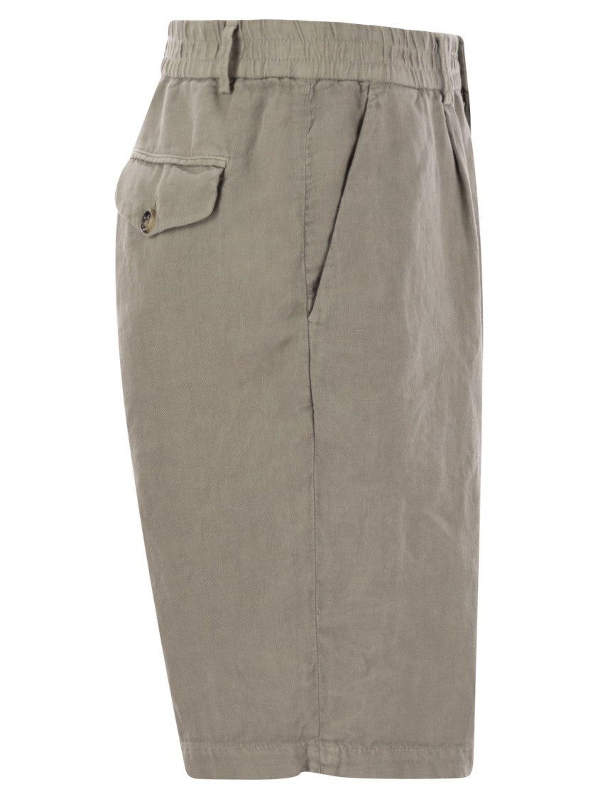 Brunello Cucinelli Bermuda Shorts In Light Délavé Linen Canvas